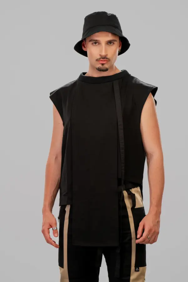 LAYERED SLEEVELESS TOP