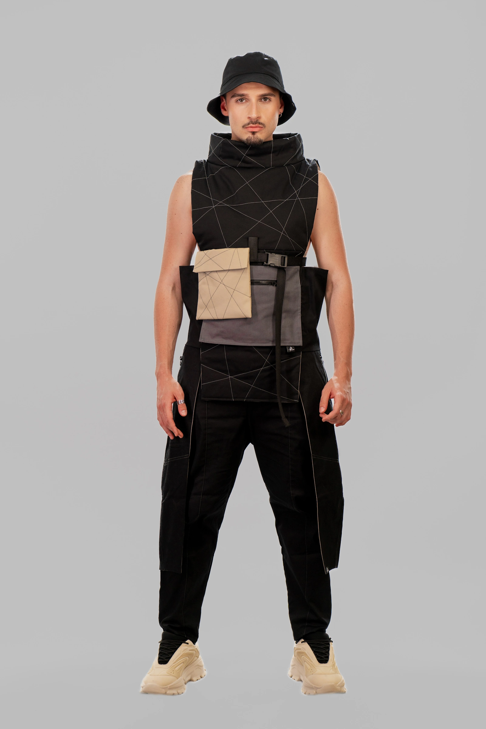 POCKET ATTACHED QUILTED VEST