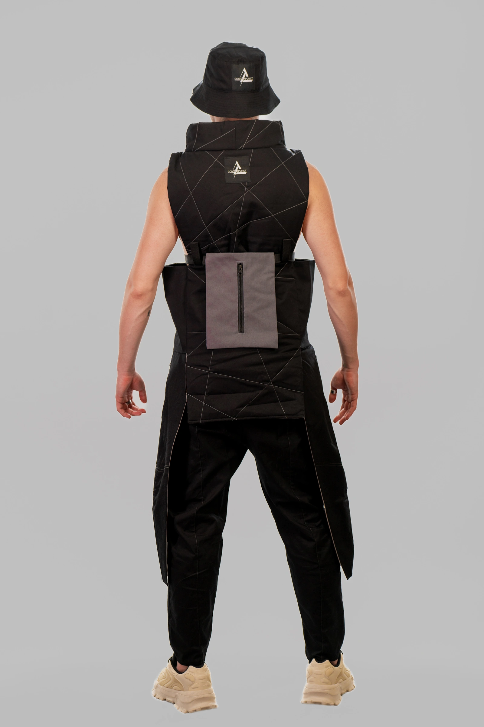 POCKET ATTACHED QUILTED VEST - Image 2